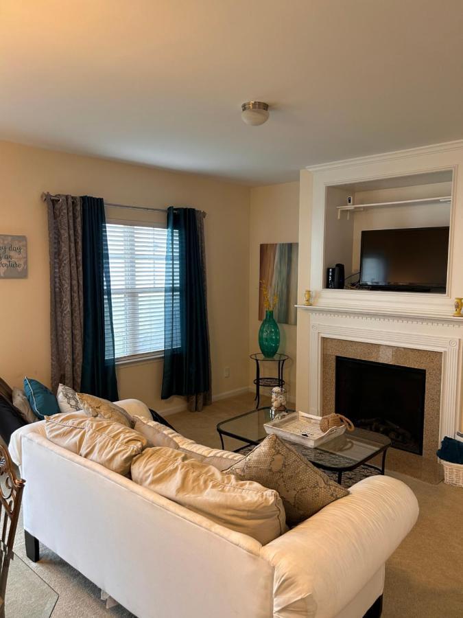 דירות שרלוט Cute And Cozy 5 Min From Carowinds מראה חיצוני תמונה